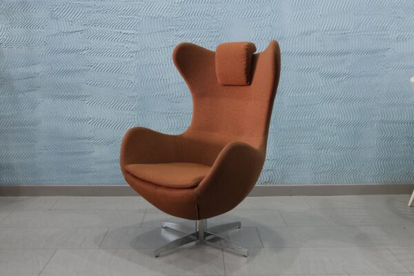 Egg Swivel Armchair - Image 3